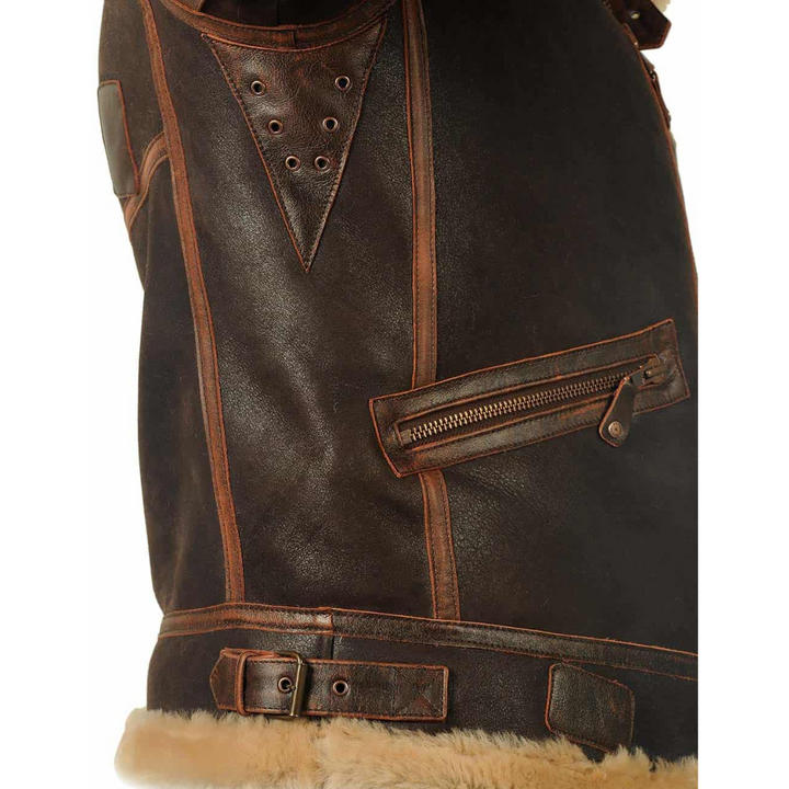 Herre pilotjakke i aviator-stil, med moderne detaljer, der fremhæver et maskulint og tidløst look.