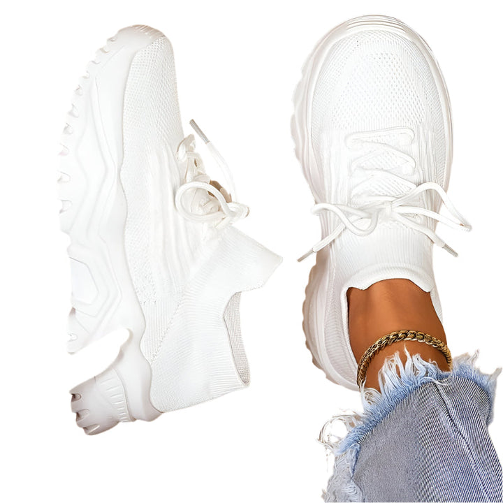Stilfulde ortopædiske sneakers til kvinder med moderne design og ekstra svangstøtte, ideelle til daglig komfort.