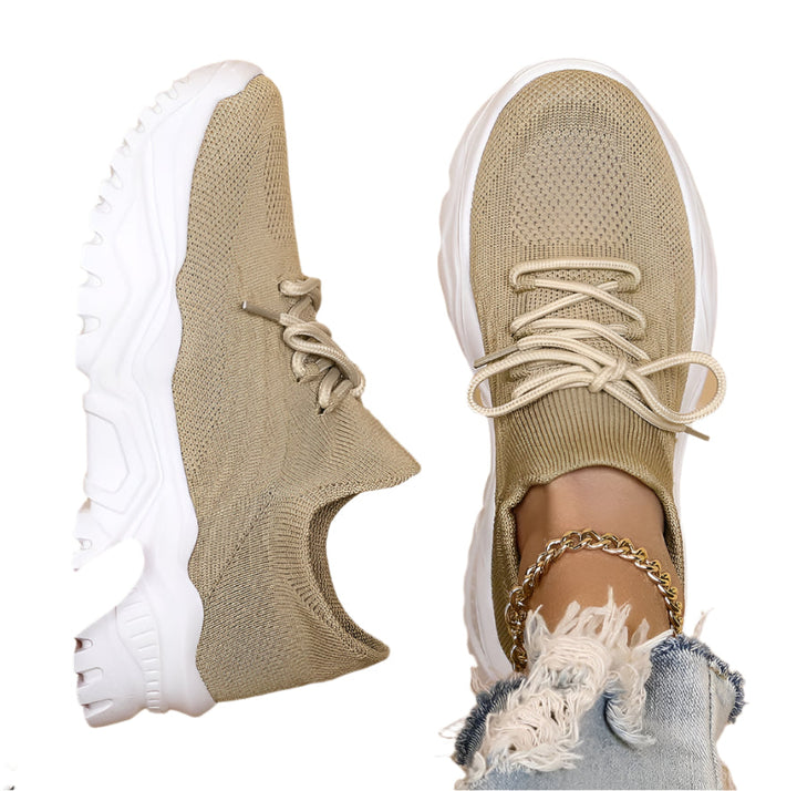 Stilfulde ortopædiske sneakers til kvinder med moderne design og ekstra svangstøtte, ideelle til daglig komfort.