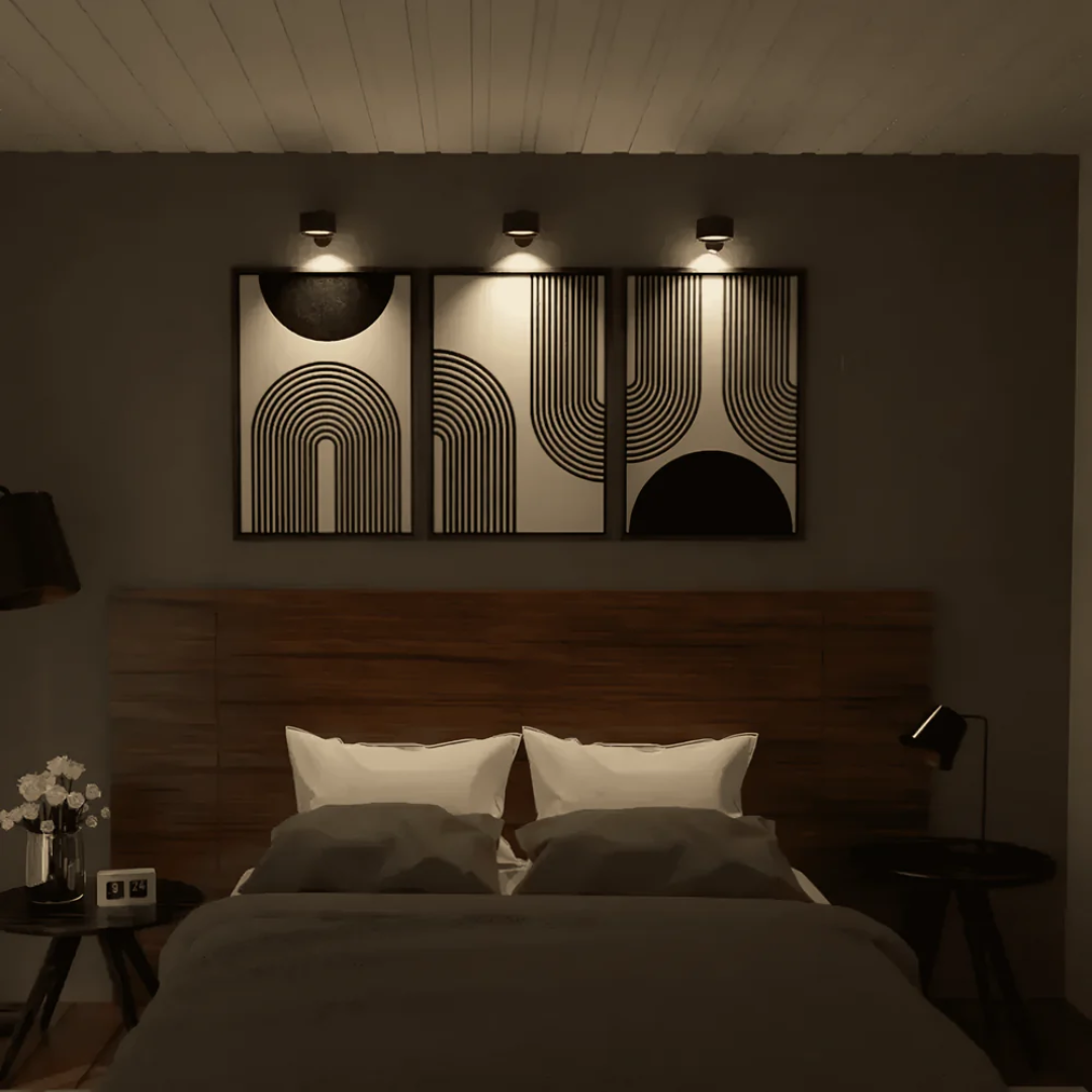 Genopladelig trådløs LED væglampe i elegant aluminium. Fleksibel belysning med touch og fjernbetjening.