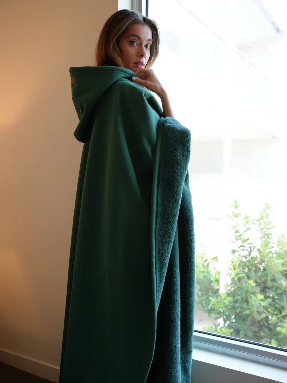 One size unisex hoodie tæppe; den ultimative komfort til hjemmet. Blødt og behageligt.
