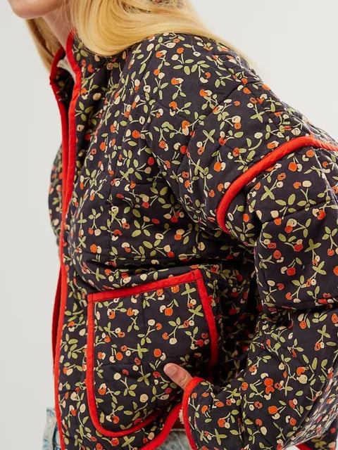 "Vintage blomsterprint jakke til kvinder med lange ærmer, elegant design, i blå og rød, perfekte til stilfuldt efterår"